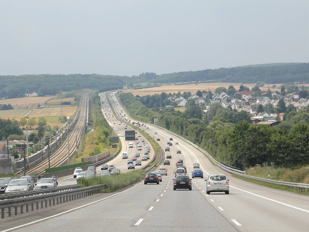 Van snelwegstress naar schnitzelrust: de 12 beste Raststätten op weg naar de Alpen