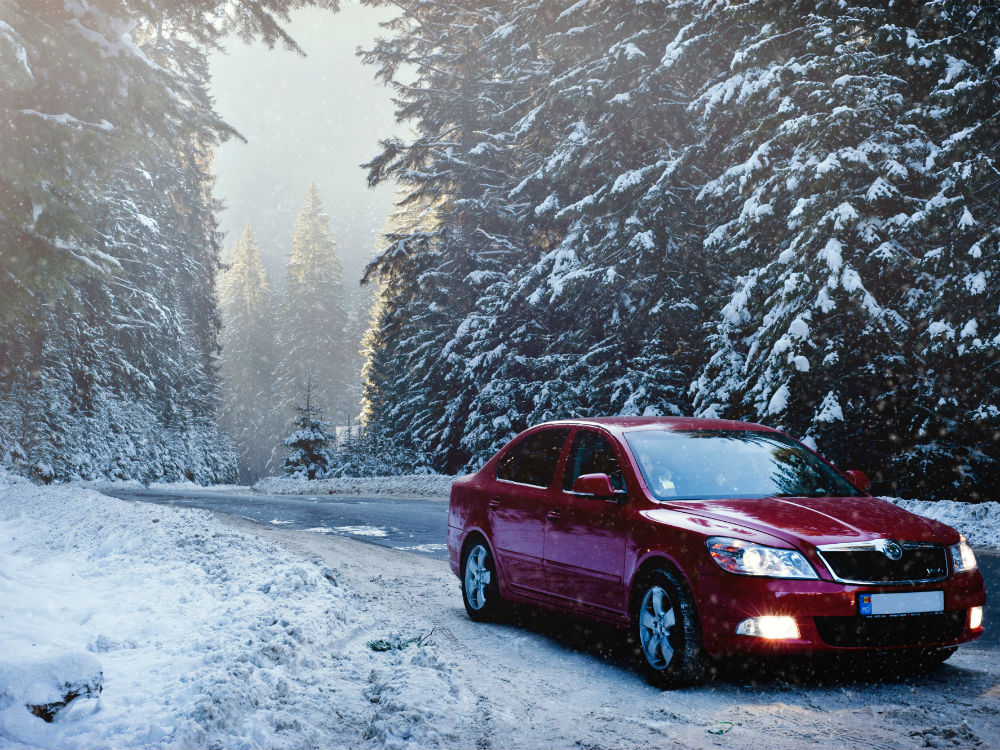 Met de auto op wintersport: tips en benodigdheden - Bergundbahn.com